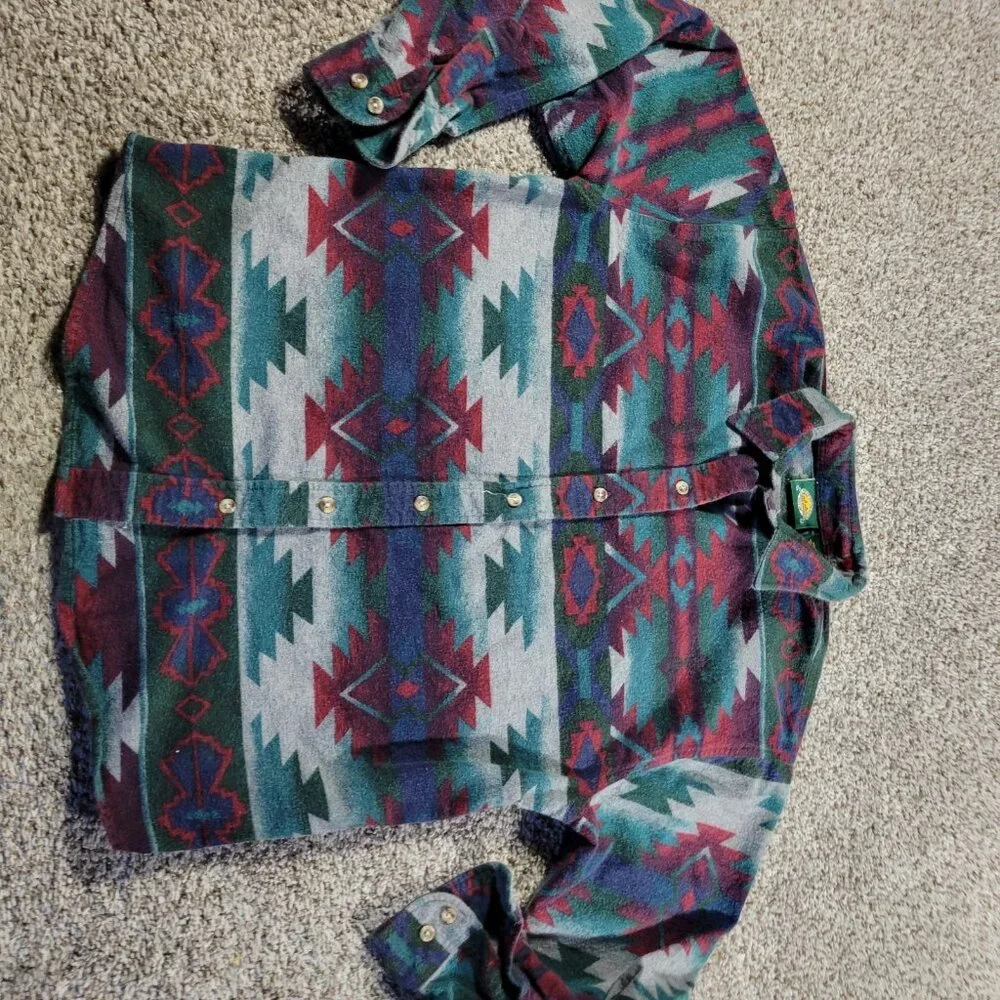 Cabela's Flannel Shirt Womens Large Multicolor Long Sleeve Aztec Southwestern - Picture 7 of 7
